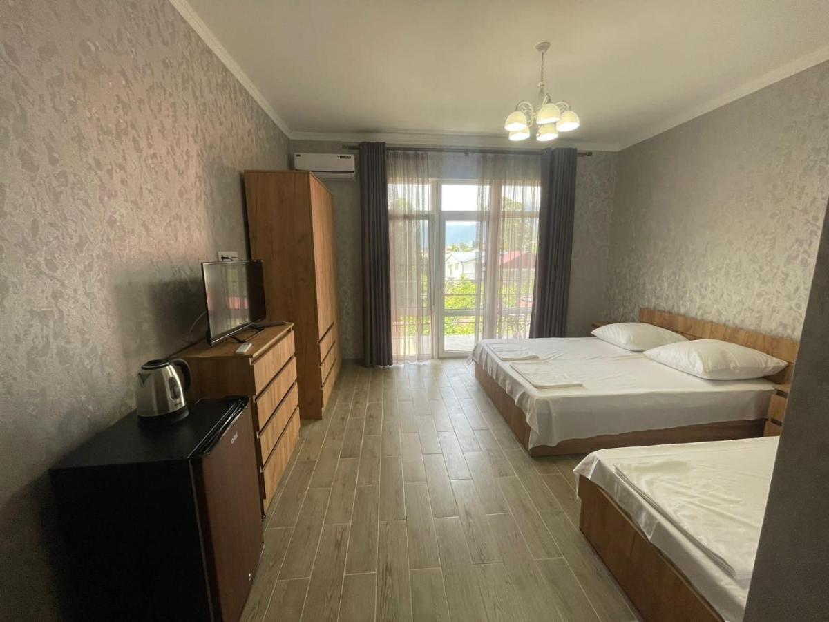 Guest House Dali Gagra Exterior photo